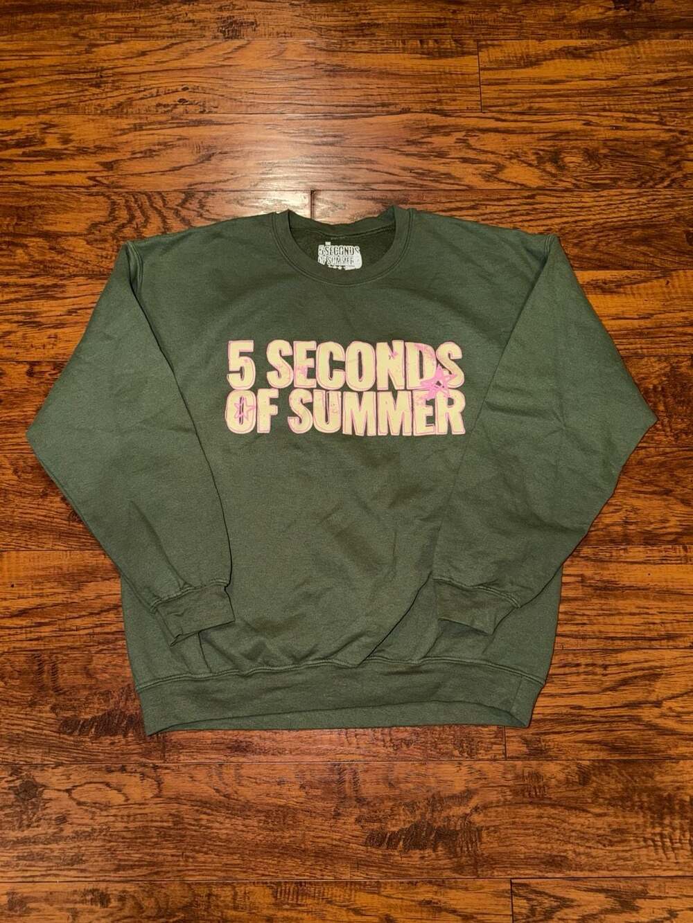 5 Seconds of Summer World Tour 2023 Sweatshirt Green Crewneck